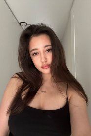Фотография номер 3 - Алина, 19 лет